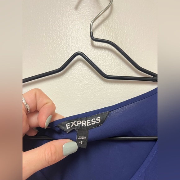 Express Women’s Small Blue Work Top - Picture 2 of 3